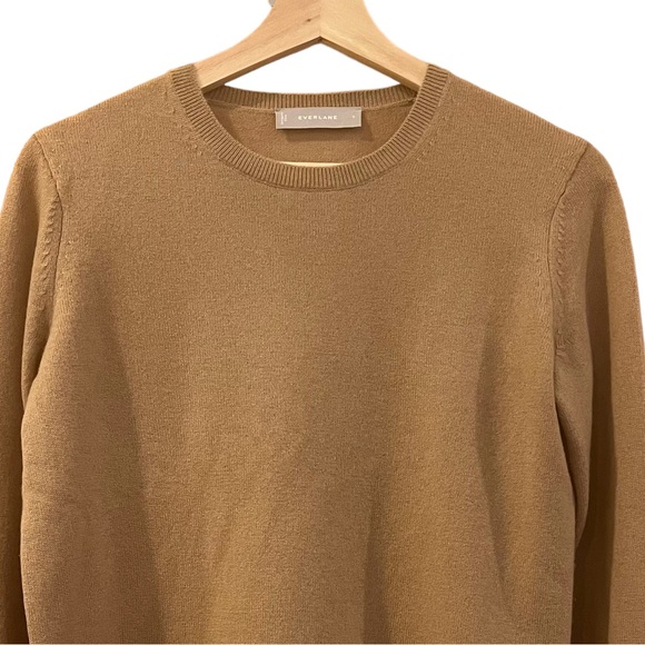 Everlane | Cashmere Crew Neck Sweater - Picture 3 of 9
